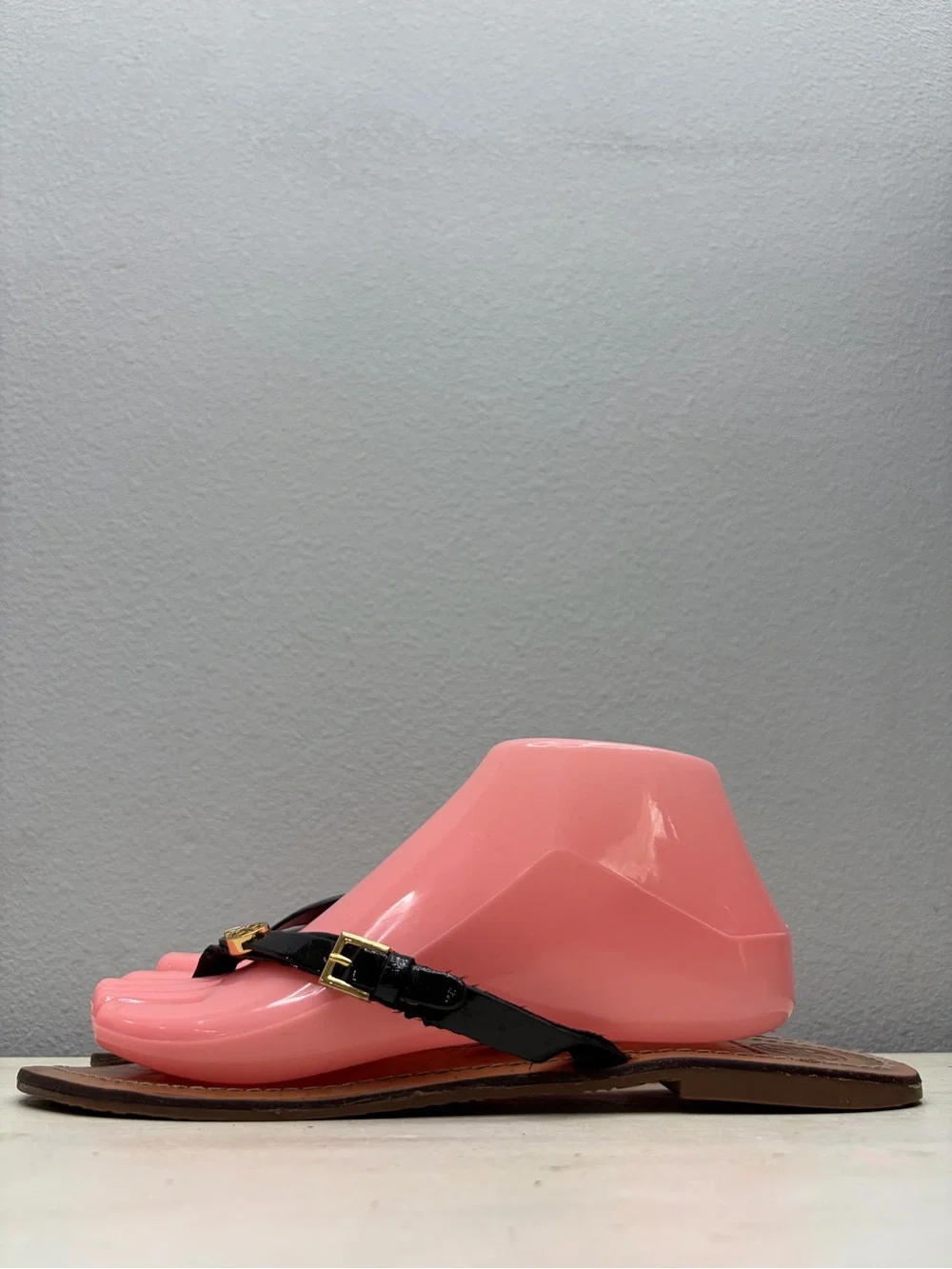 Tory Burch Black Patent Leather Terra Thong Sandals Size 10